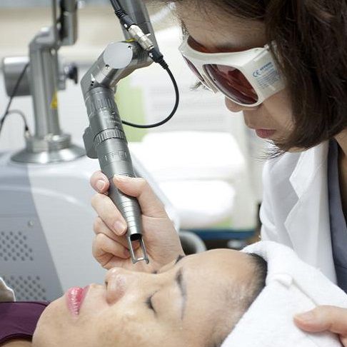 Trị nám bằng laser giá bao nhiêu tiền? Bảng giá mới nhất 2019