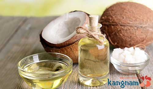 Điều trị mụn thịt bằng dầu dừa trị mụn thịt trên mặt